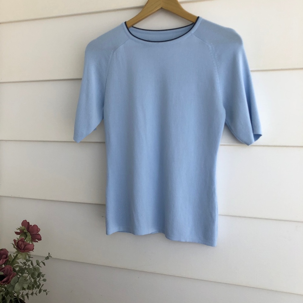 Vintage stretchy light blue sweater
